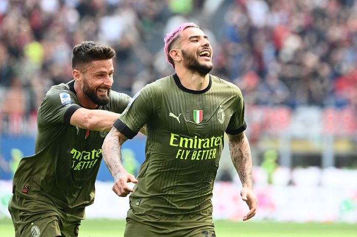 Bek AC Milan, Theo Hernandez, mencetak gol solo run luar biasa dalam kemenangan 2-0 atas Lazio pada lanjutan laga Liga Italia 2022-2023, Sabtu (6/5/2023) malam WIB.
