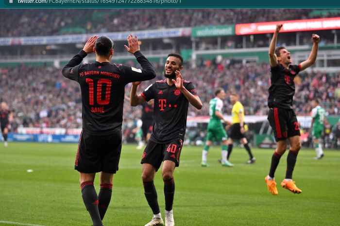 Bayern Muenchen sukses menekuk tuan rumah Werder Bremen dengan skor 2-1 pada pekan ke-31 Bundesliga 2022-2023, Sabtu (6/5/2023) malam WIB.