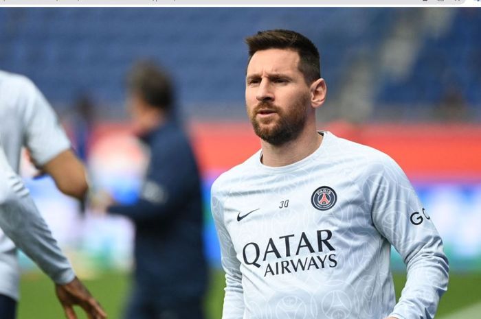 Masa depan megabintang Paris Saint-Germain, Lionel Messi, sudah bocor dan ia dikabarkan segera menjadi pangeran Arab Saudi senilai 6 triliun.