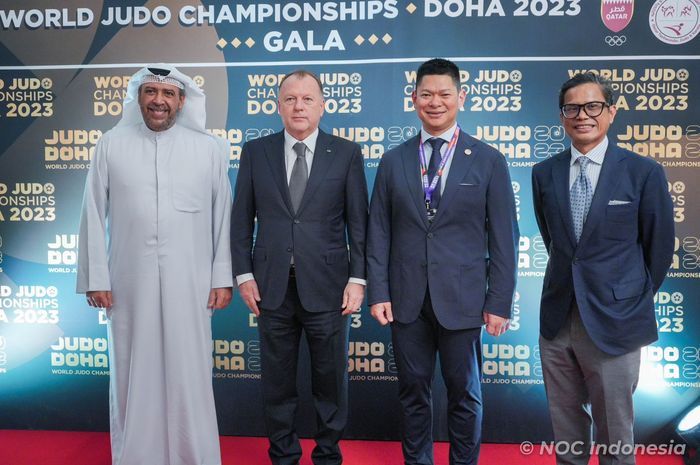  Presiden NOC Indonesia, Raja Sapta Oktohari, dalam kunjungannya ke Doha, Qatar.