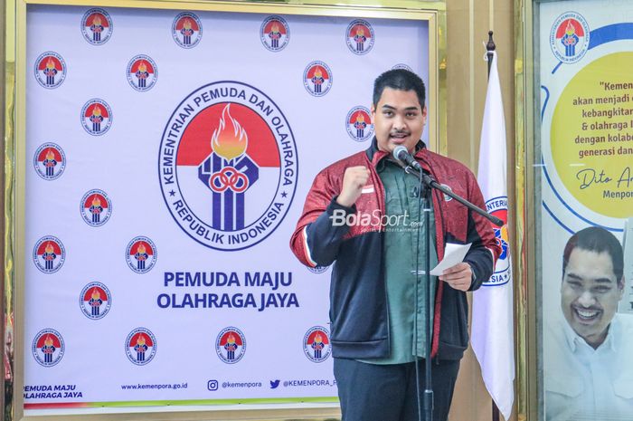 Menteri Pemuda dan Olahraga Republik Indonesia, Dito Ariotedjo, sedang memberikan sambutan di Kantor Kemenpora, Senayan, Jakarta, Jumat (12/5/2023) siang.