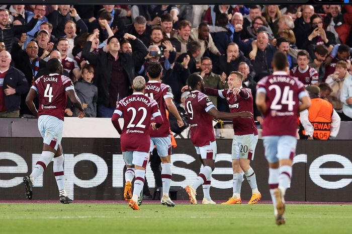 West Ham United menjadi raja comeback di ajang UEFA Conference League 2022-2023. Harapan Italia di tangan Fiorentina pun menuju sirna.