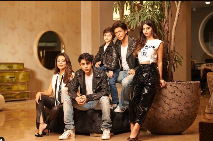 Siapa Sangka Ternyata Shah Rukh Khan Sempat Kehabisan Uang Saat Bangun
