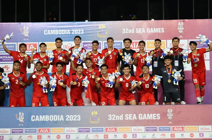 para pemain Indonesia asuhan Indra Sjafri berhasil mengamankan emas SEA Games 2023 setelah mengalahkan Thailand dengan skor 5-2 pada Selasa (16/5/2023).