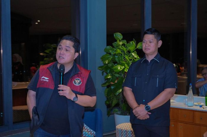 Ketua Umum PSSI, Erick Thohir dan Ketua NOC Indonesia Raja Sapta Oktohari.