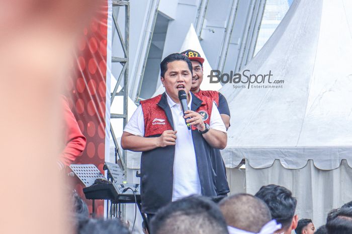 Ketua Umum PSSI, Erick Thohir, sedang memberikan sambutan di Stadion Gelora Bung Karno, Senayan, Jakarta, Jumat (19/5/2023).