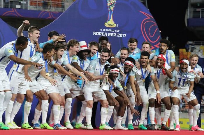 Timnas U-20 Inggris saat memenangi Piala Dunia U-20 2017 di Korea Selatan.