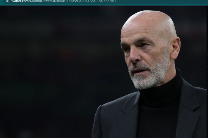 Nasib Stefano Pioli berada di ujung tanduk setelah gagal membawa AC Milan mempertahankan gelar Liga Italia dan tersingkir di ajang Liga Champions.