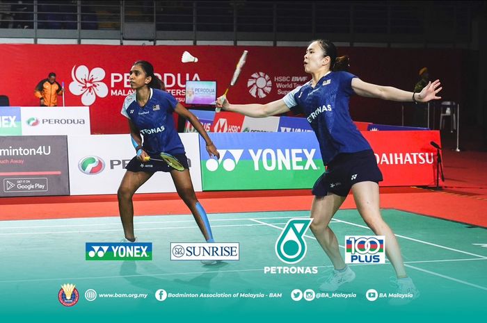 Ganda putri nomor satu Malaysia, Pearly Tan/Muralitharan Thinaah saat tampil pada final Malaysia Masters 2023, di Axiata Arena, Kuala Lumpur, Malaysia, Minggu (28/5/2023)
