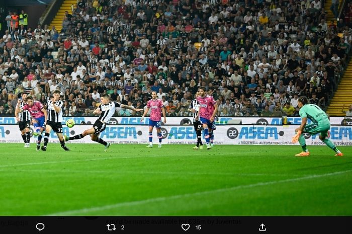 Federico Chiesa cetak gol dalam laga Udinese vs Juventus pada pekan 38 Liga Italia di Dacia Arena, Udine (4/6/2023).