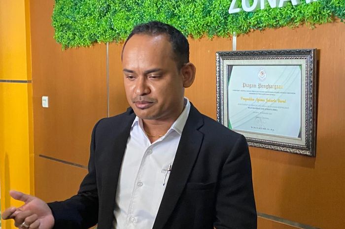 Kuasa hukum Inara Rusli membantah isu gelang couple