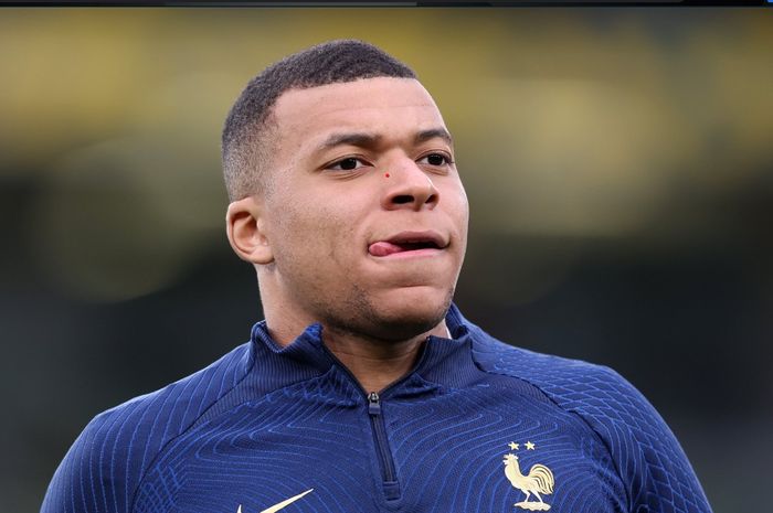 Bintang Paris Saint-Germain asal Prancis, Kylian Mbappe kesulitan mencetak gol dalam beberapa laga terakhir, Luis Enrique memberi pembelaan