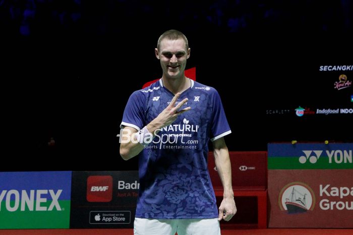 Tunggal putra Denmark, Viktor Axelsen, saat menjuarai Indonesia Open 2023 pada Minggu (18/6/2023), di Istora Senayan, Jakarta Pusat.