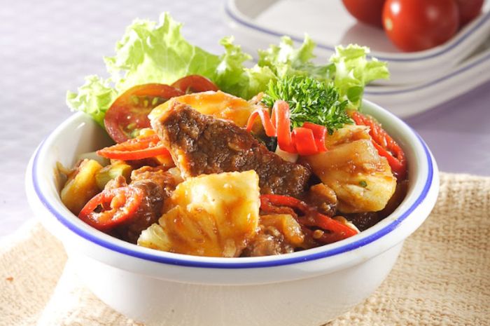 Hidangan sengkel masak nanas