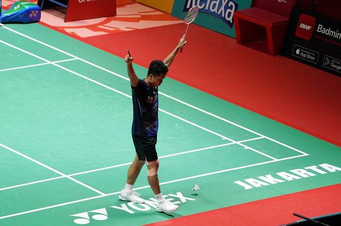 Tunggal putra Indonesia, Anthony Sinisuka Ginting saat tampil pada Indonesia Open 2023 di Istora Senayan, Jakarta, Indonesia, yang berlangsung dari 13-18 Juni 2023.