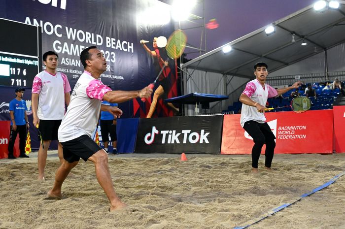 Rionny Mainaky ikut turun bermain pada nomor triples Airbadminton mewakili Indonesia pada kualifikasi World Beach Games 2023.