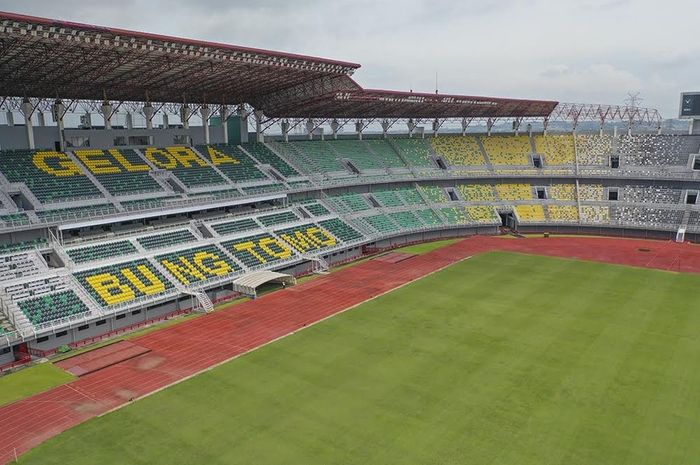 Penampakan Stadion Gelora Bung Tomo, Surabaya. Stadion Gelora Bung Tomo, Surabaya sendiri jadi salah satu opsi venue Piala Dunia U-17 2023 di Indonesia