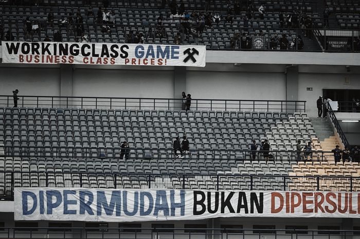 Caretaker Persib Bandung, Yaya Sunarya isyaratkan rotasi pemain jelang duel melawan Persik Kediri dalam lanjutan Liga 1 2023.