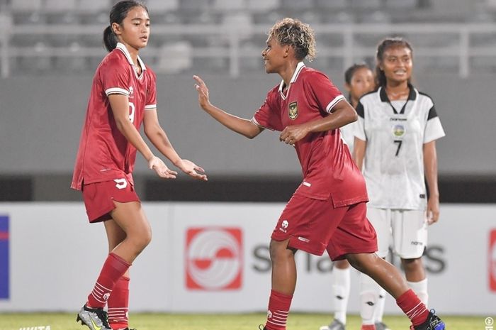 Timnas U-19 Wanita Indonesia menang atas Timor Lester dengan skor telak 7-0 pada laga perdana Piala AFF U-19 Wanita 2023.