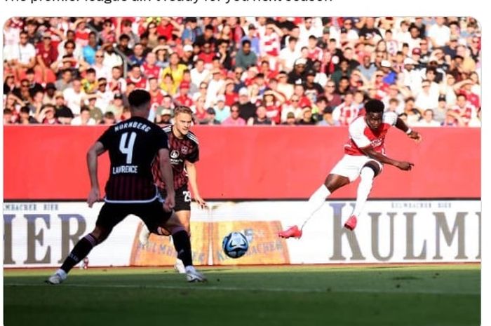 Bukayo Saka mencetak gol pertama Arsenal di pramusim 2023-2024 saat melawan Nuernberg (13/7/2023).
