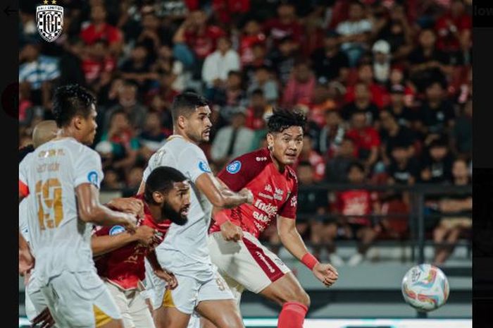 Bek Bali United, Jajang Mulyana, mencetak gol ke gawang Madura United pada pertandingan pekan ke-3 Liga 1 2023-2024, Sabtu (15/7/2023).