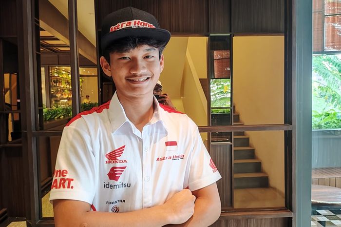 Pembalap JuniorGP asal Indonesia yang menang di race kedua seri Barcelona pada 17 Juli 2023, Fadillah Arbi Arditama ternyata punya pembalap MotoGP panutan.