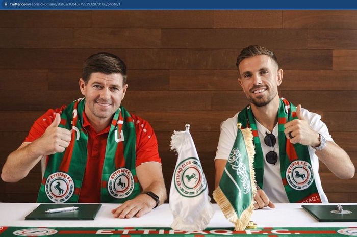 Jordan Henderson resmi meninggalkan Liverpool dan bergabung dengan Ettifaq FC guna bereuni dengan Steven Gerrard.