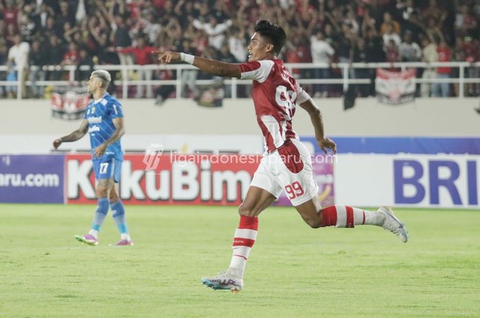 Suasana pertandingan Persib Bandung vs Persis Solo di laga pekan ke-7 Liga 1 2023-2024.