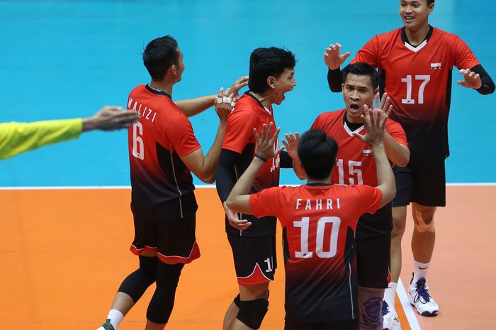 Timnas voli putra Indonesia berhasil menjaga asa lolos ke 12 besar Asian Games 2022 usai mengalahkan Afghanistan