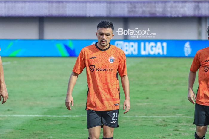Pemain asing Persija Jakarta, Oliver Bias, sedang mengikuti sesi latihan di Stadion Indomilk Arena, Tangerang, Banten, Kamis (24/8/2023).