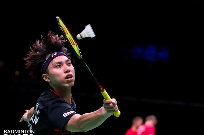 Tunggal putra nomor satu Jepang, Kodai Naraoka beraksi di Kejuaraan Dunia 2023, di Royal Arena, Kopenhagen, Denmark, Jumat (25/8/2023).