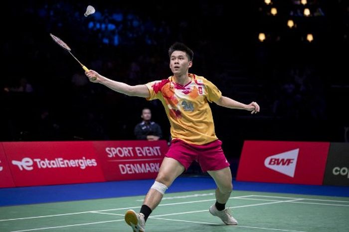 Pebulu tangkis tunggal putra Thailand, Kunlavut Vitidsarn, pada final Kejuaraan Dunia 2023 di Royal Arena, Kopenhagen, Denmark, Minggu (27/8/2023).