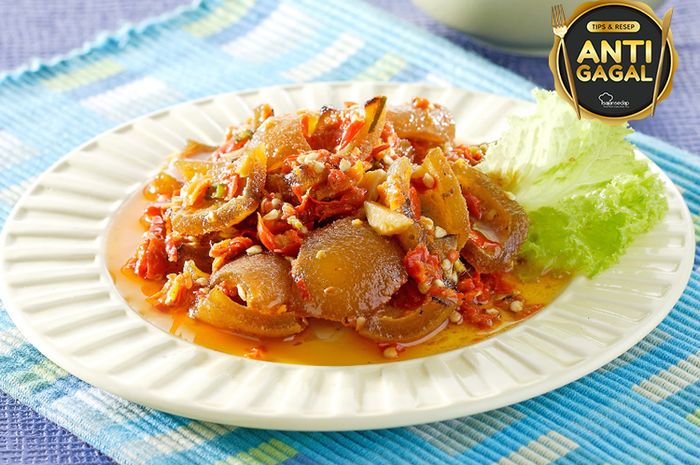 Hidangan oseng mercon kikil