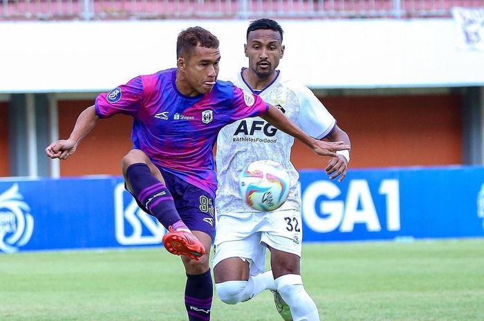 Suasana pertandingan RANS Nusantara FC vs Persik Kediri pada laga pekan ke-11 Liga 1 2023/2024 di Stadion Maguwoharjo, Sleman, Yogyakarta, Sabtu (2/9/2023).