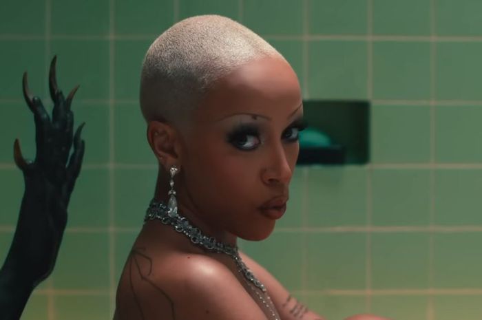 Doja Cat Rilis Video Klip Lagu Baru Berjudul Demons, Konsep ala Film