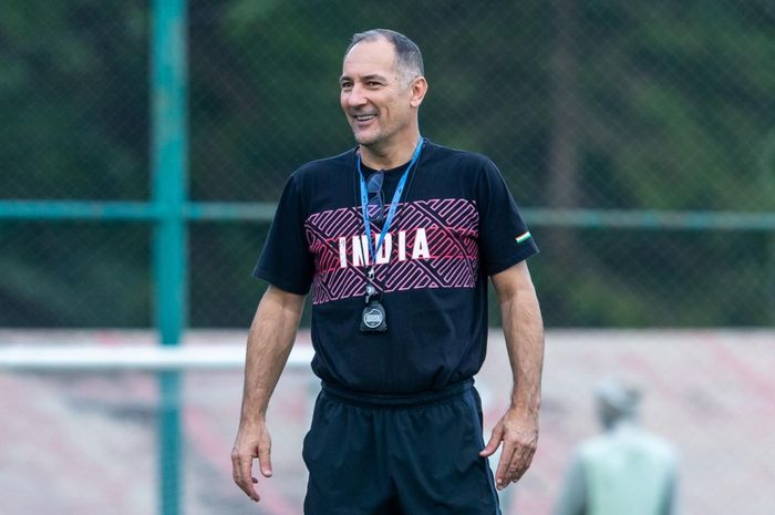 Pelatih tim nasional India, Igor Stimac, menerima bantuan seorang peramal untuk memilih pemain yang bakal tampil di Asian Games 2022.