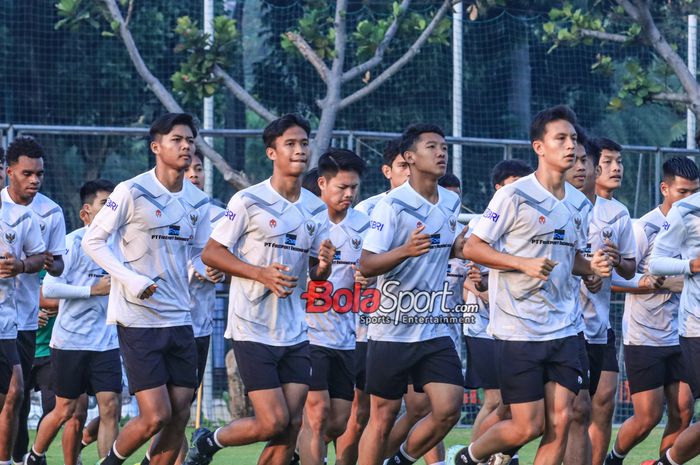 Suasana latihan timnas U-17 Indonesia di Lapangan A, Senayan, Jakarta, Sabtu (16/9/2023) pagi.