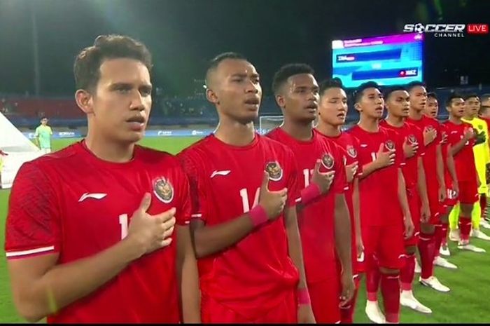 Skuad Timnas U-24 Indonesia dalam laga melawan Kirgistan di Asian Games 2022.