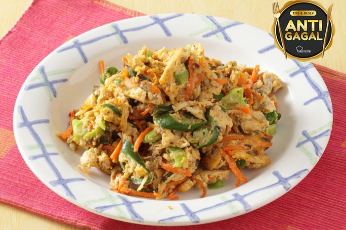 Hidangan orak arik telur bebek.