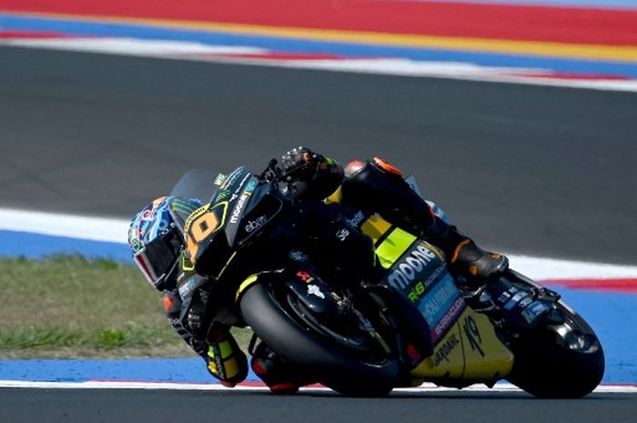 Pembalap Mooney VR46, Luca Marini, pada sesi kualifikasi MotoGP San Marino 2023, 9 September 2023.