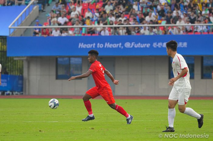 Suasana pertandingan antara timnas U-24 Indonesia melawan timnas U-24 Korea Utara pada ajang Asian Games 2022, Minggu (24/9/2023).