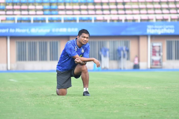 Pelatih Timnas U-23 Thailand, Issara Sritaro.