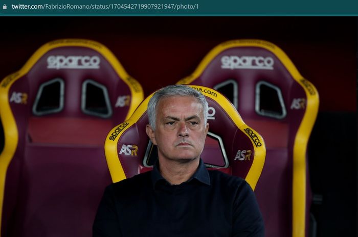 Jose Mourinho diyakini bakal menangani salah satu klub di Liga Arab Saudi usai dipecat AS Roma.