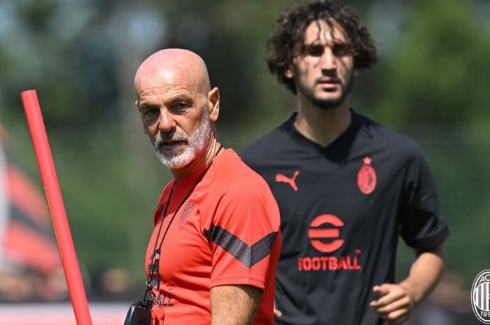 Gelandang AC Milan, Yacine Adli, mulai mendapatkan tempat di hati Stefano Pioli.