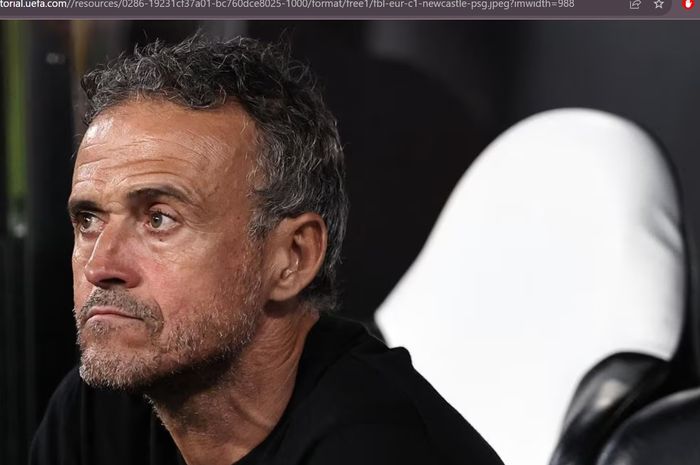 Luis Enrique tidak emnikmati kekalahan PSG dari AC Milan pada matchday keempat Liga Champions 2023-2024.