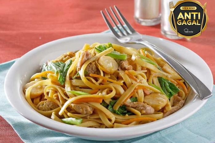 Hidangan pasta bumbu oriental.