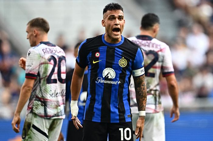 Aksi striker Inter Milan, Lautaro Martinez, pada laga pekan ke-8 Liga Italia melawan Bologna di Stadion Giuseppe Meazza, Sabtu (7/10/2023).