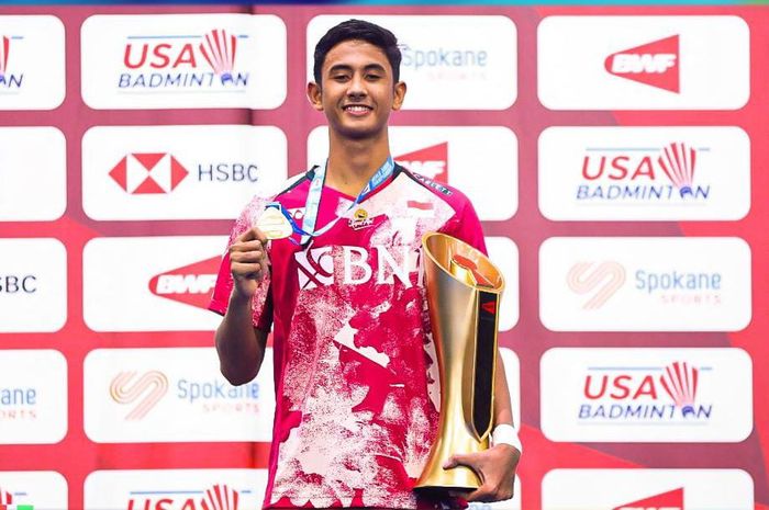 Tunggal putra Indonesia, Alwi Farhan, sukses keluar sebagai kampiun pada Kejuaraan Dunia Junior 2023 di Spokane, Washington, Amerika Serikat