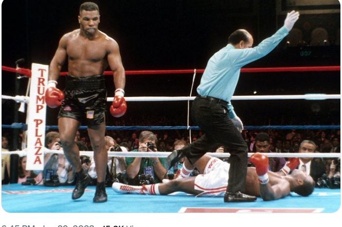  Mike Tyson menyebut kemenangan atas Larry Holmes sebagai KO yang paling membanggakan sepanjang kariernya.