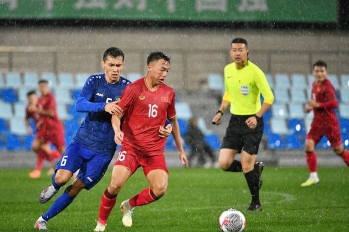 Suasana pertandingan Vietnam versus Uzbekistan di Dalian Pro Academy Base Stadium, Jumat (13/10/2023) malam WIB.